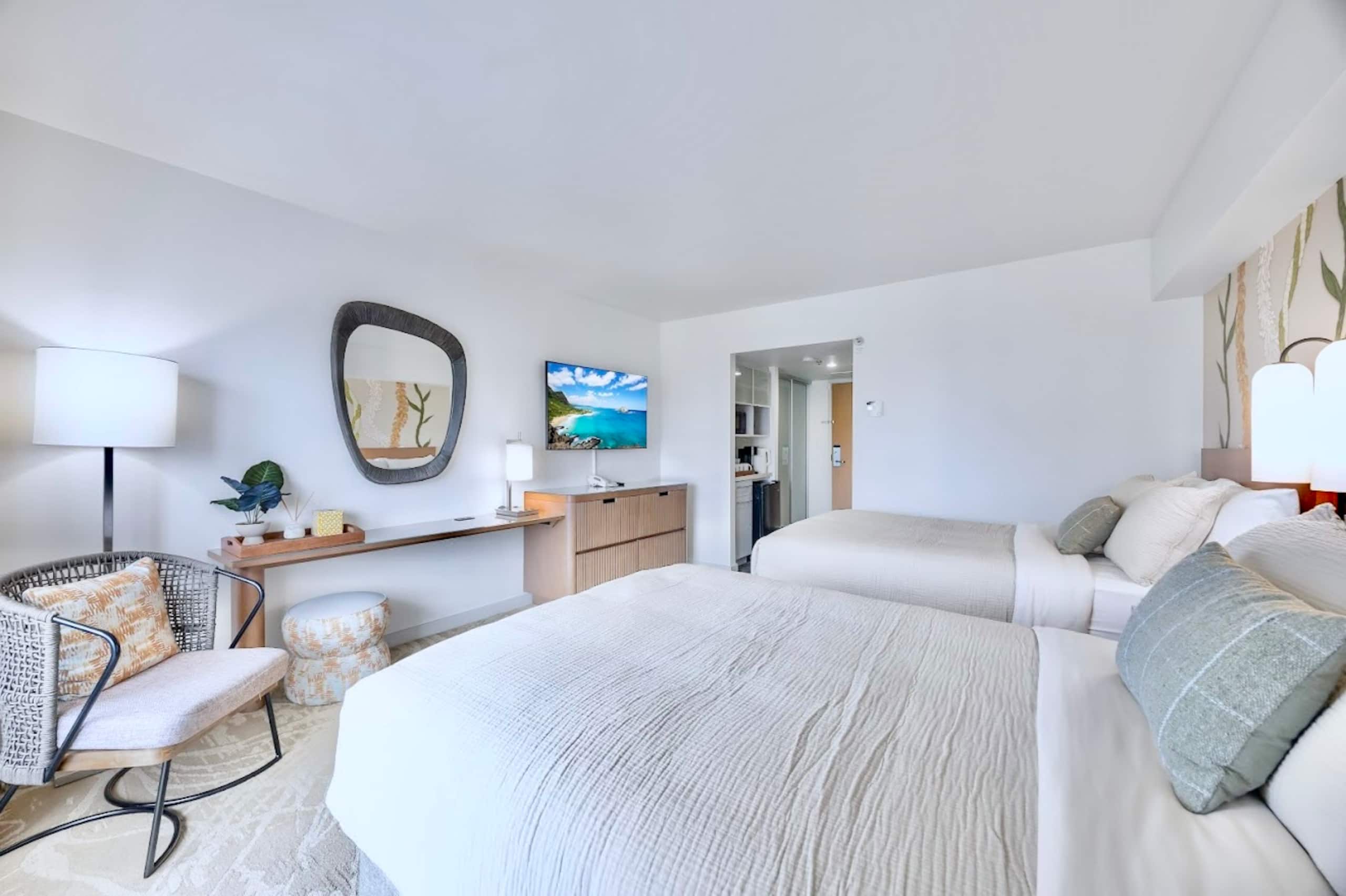29F-Ocean View-Ala Moana Hotel-Premium Double Room - Image 8