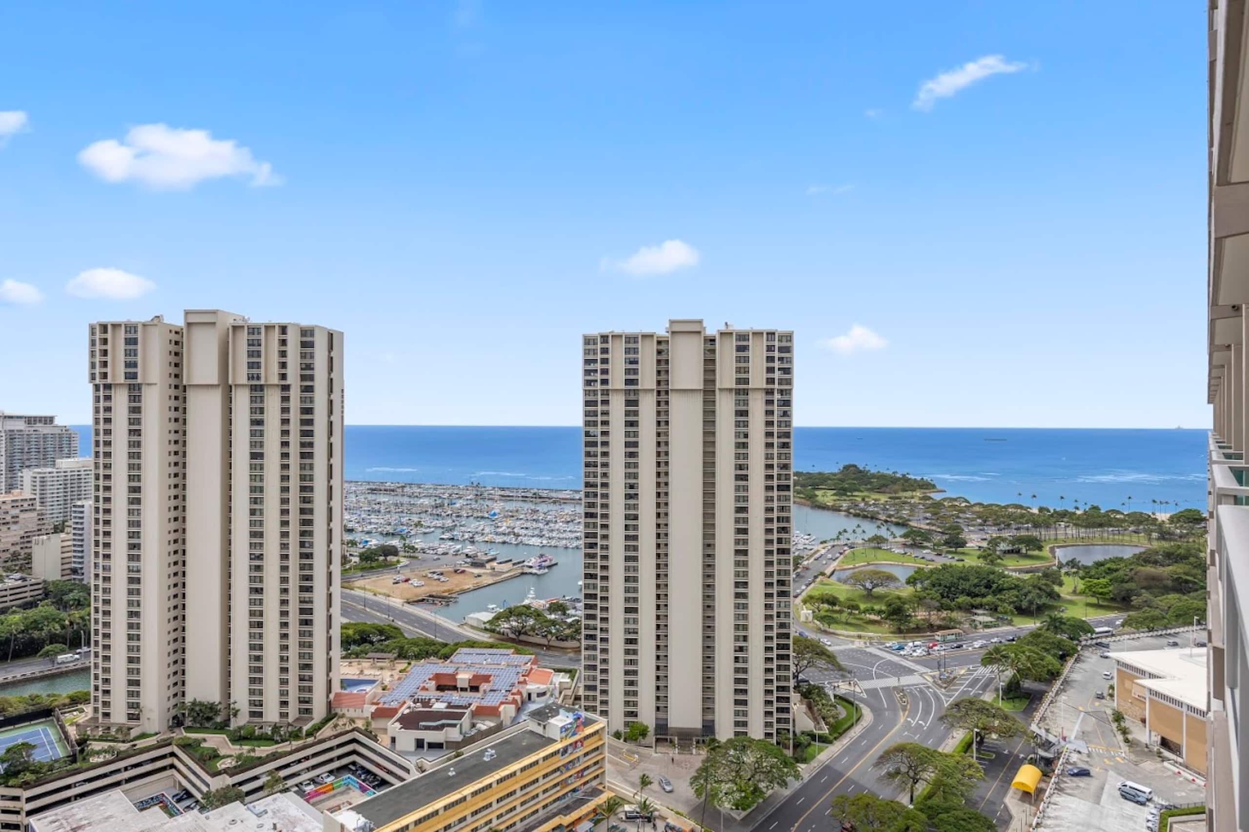 29F-Ocean View-Ala Moana Hotel-Premium Double Room - Image 25