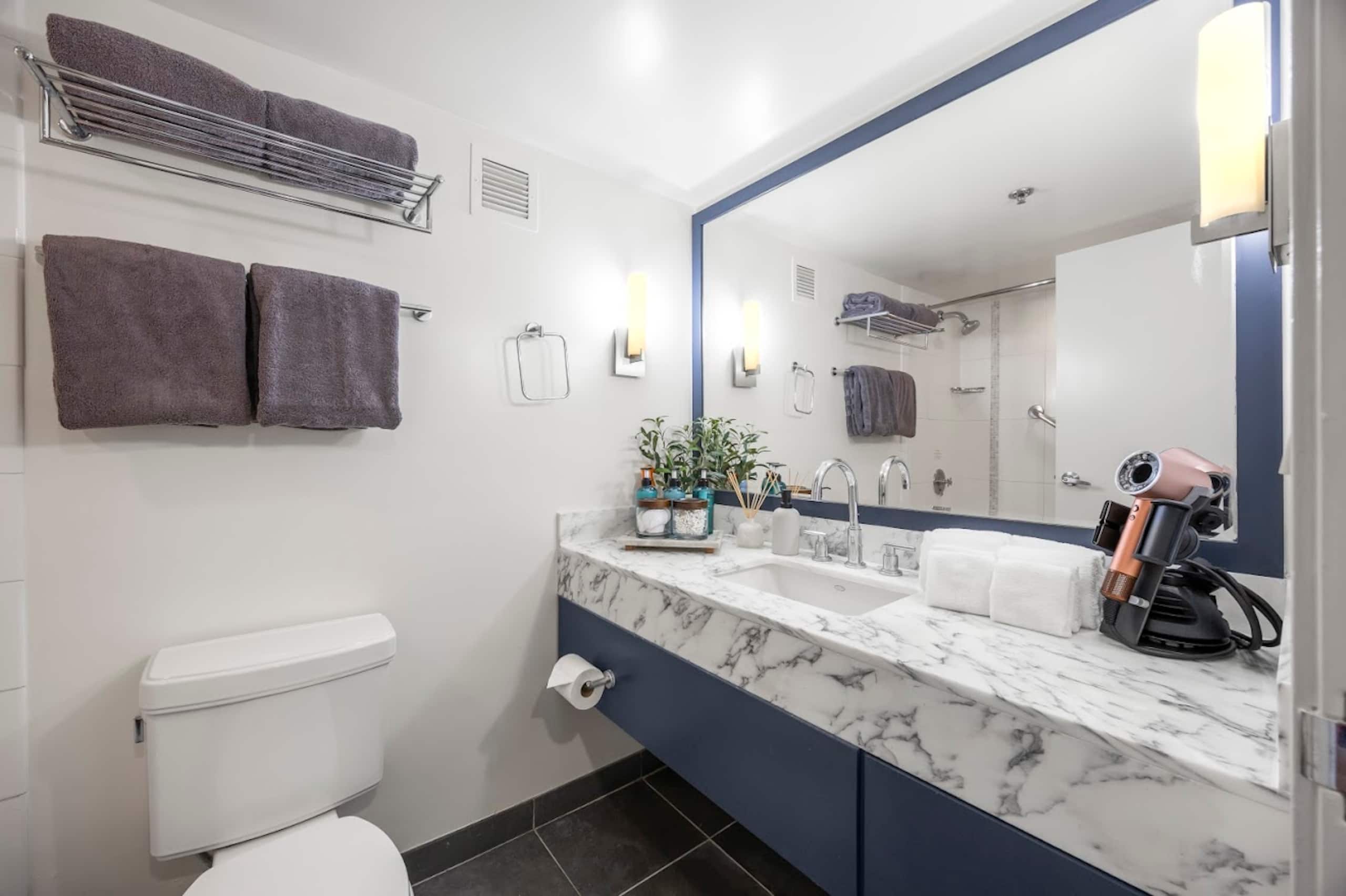29F-Ocean View-Ala Moana Hotel-Premium Double Room - Image 21