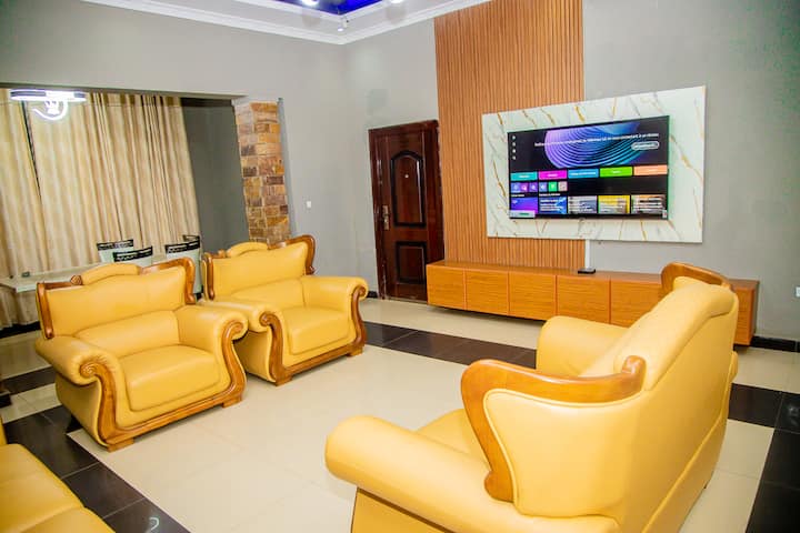 Villa Moderne Kanyosha Parc, 3 Ch Et Studio Privé - Burundi