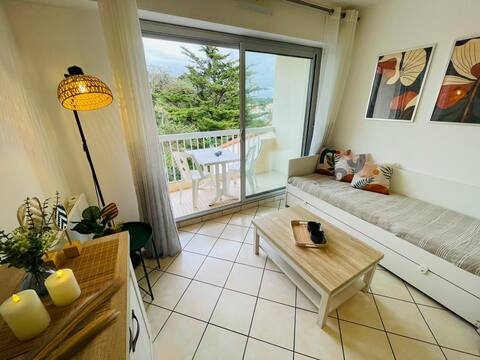 Successful Airbnb property: Les Pins Marins, Close to beaches in Saint Jean De Monts
