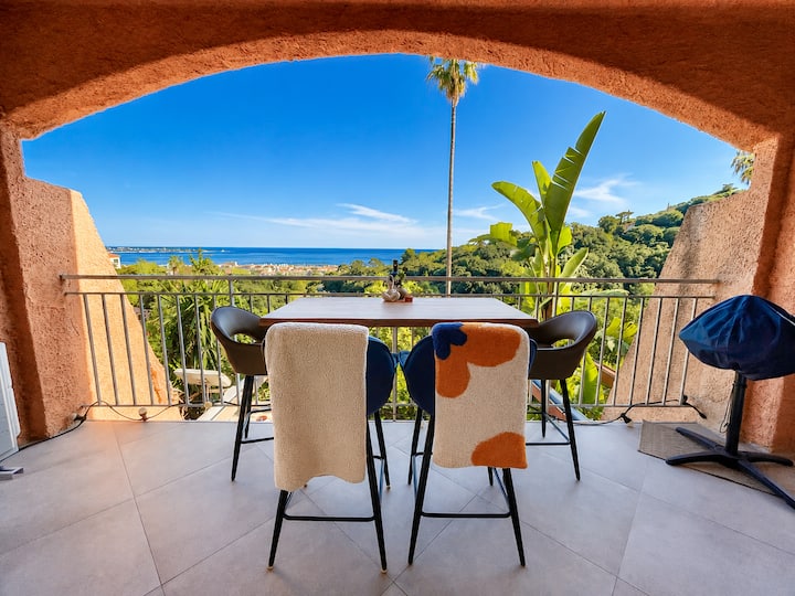 Lofté - Stunning Sea View, Loft Styled Apartment - Vallauris