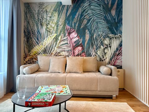 Successful Airbnb property: Cosher Aviva | Botique Stay in Designer Studio in Зона Б 5 3