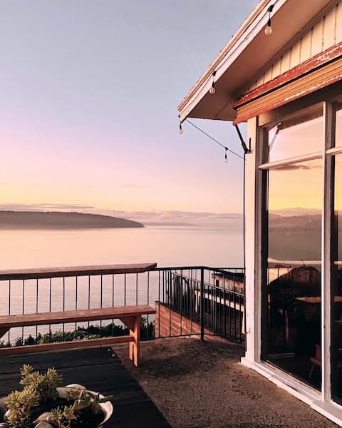 C l i f f T o p on P a r k unplug & recharge