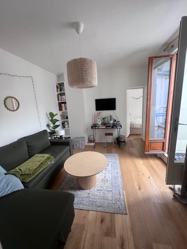 Montmartre : 30 M² Avec Balcon, Sacré-cœur - Porte d'Italie