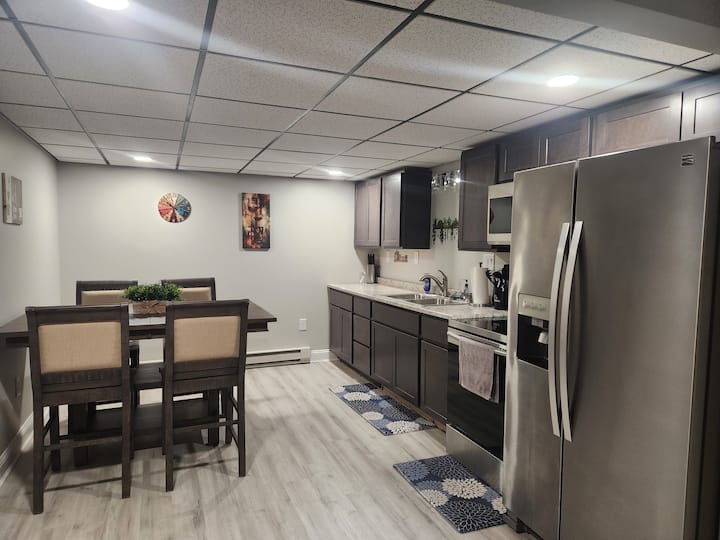 Modern And Cozy - Maine