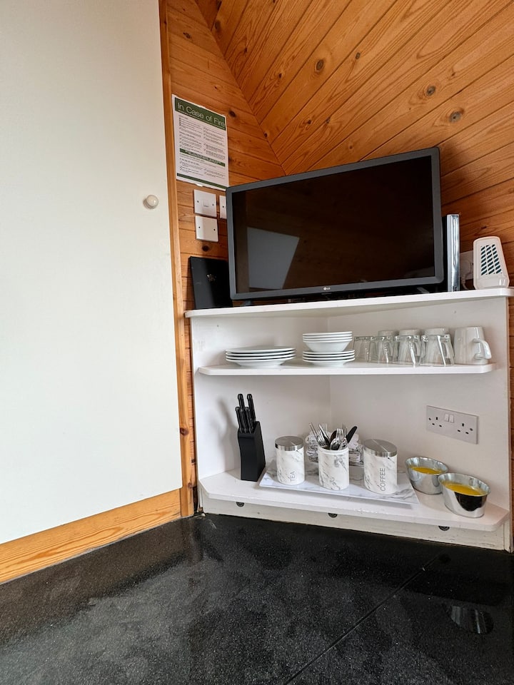 Guides Getaway - A Cute And Quirky Camping Pod - Grange-over-Sands