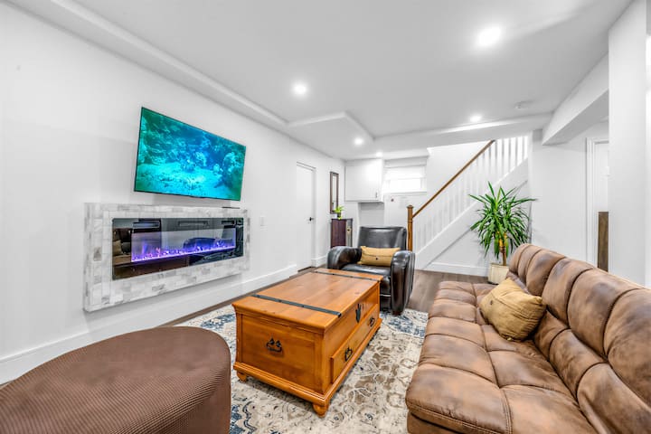 Pvt 1br Sleeps 4 Near Rogers Stadium & Yonge-shep. - Toronto