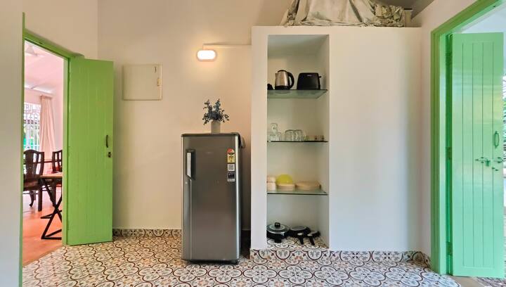 Full kitchen image 3