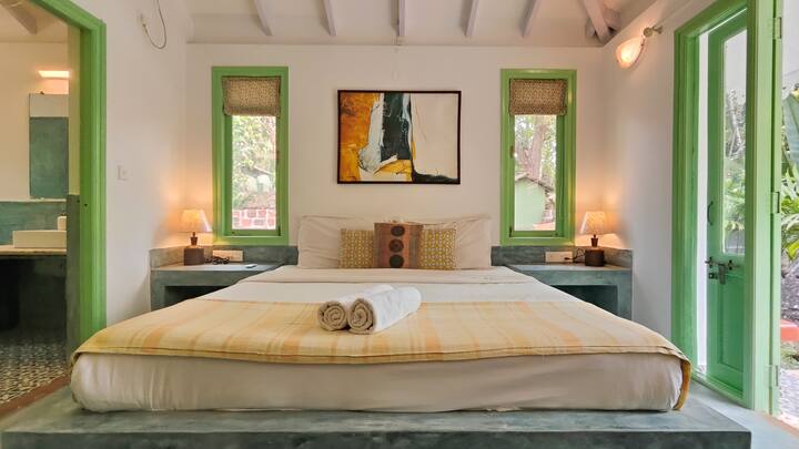 Bedroom 1 image 2