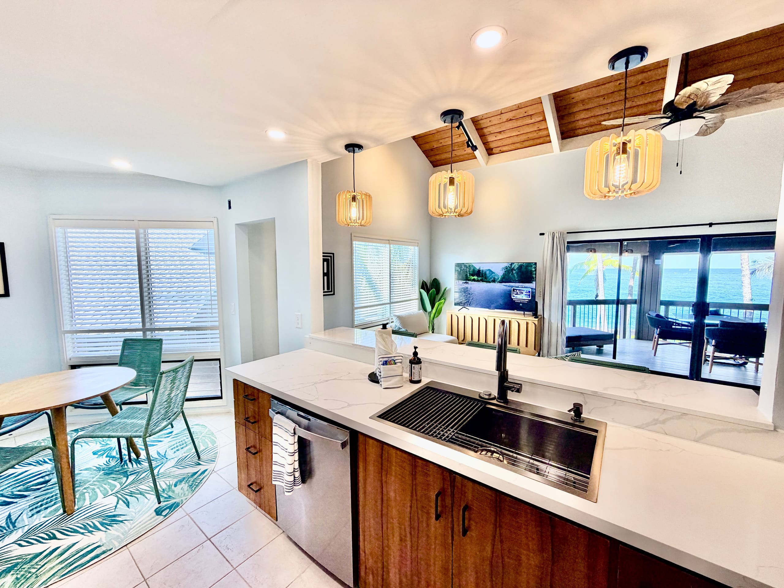 Oceanfront Penthouse, Best Views in Kanaloa - Image 10