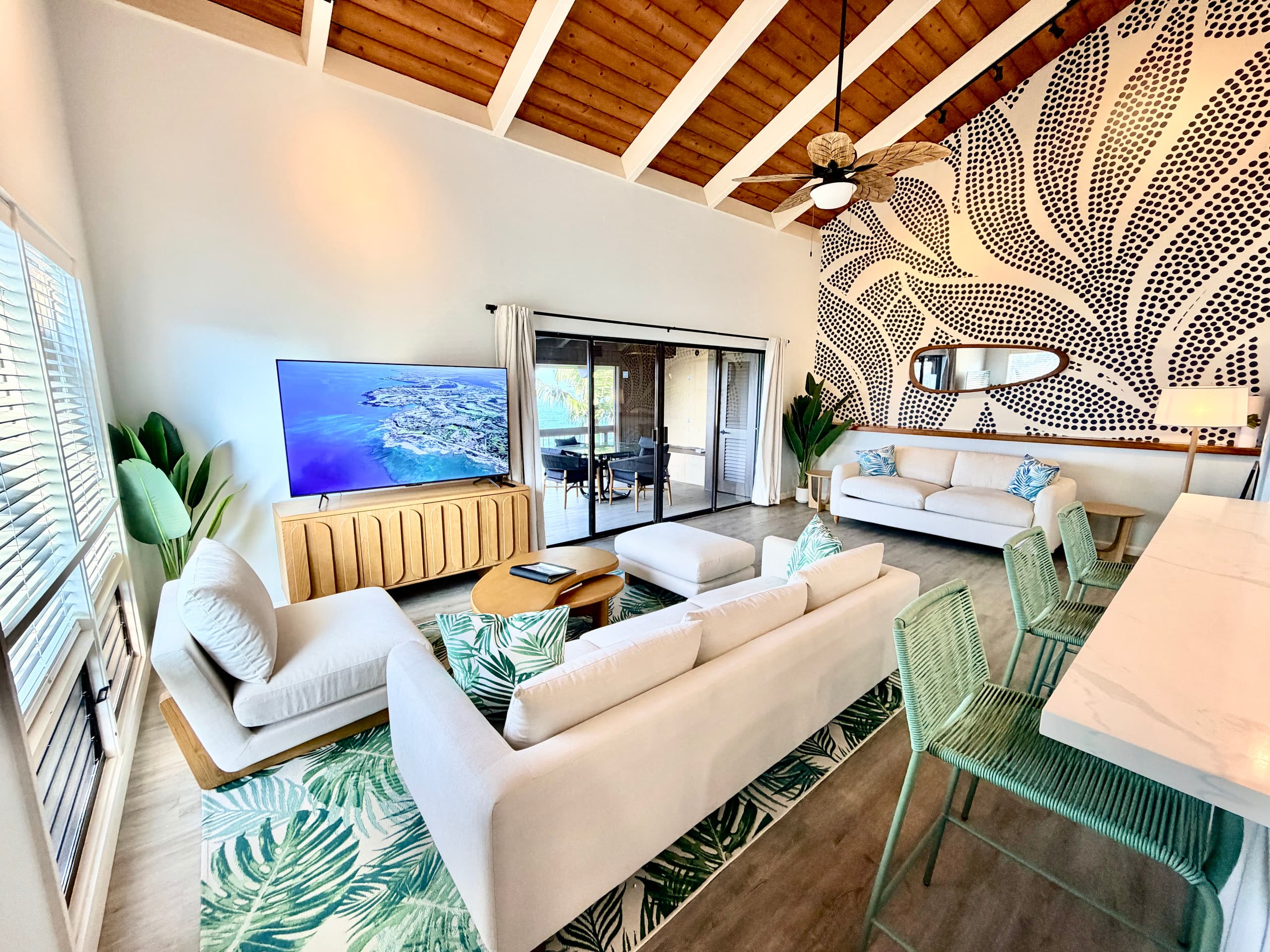 Oceanfront Penthouse, Best Views in Kanaloa - Image 2