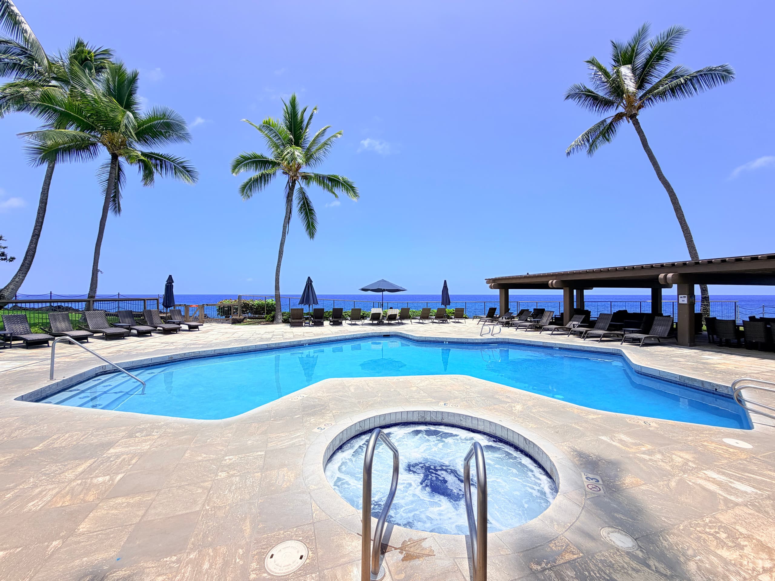 Oceanfront Penthouse, Best Views in Kanaloa - Image 51