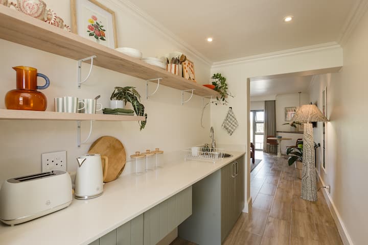 Jonker Suite Iii - Vibrant Stay In The Winelands - Stellenbosch