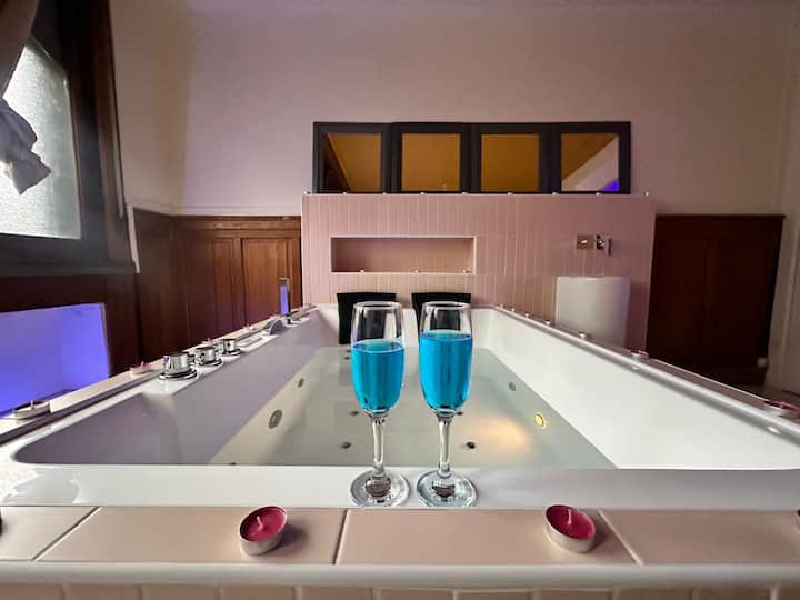 Love Room Rose Privée Avec Balnéo - Marcq-en-Barœul
