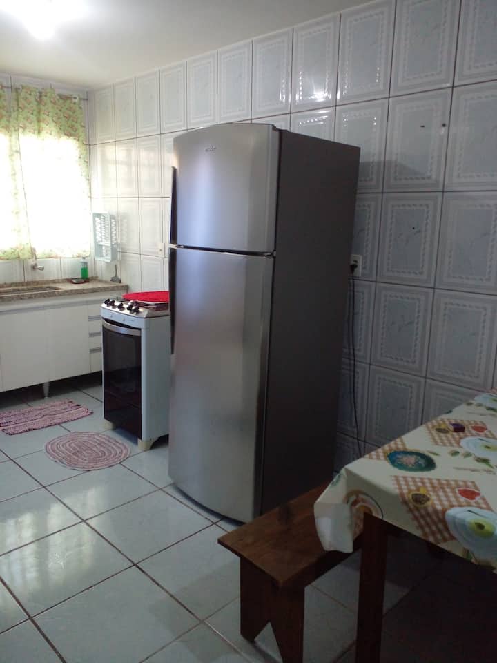 Casa Kitnet Inteira, Frente Sesi, 20min Thermas - Piracicaba