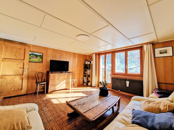 Three-bedroom Apartment With Mountain View - Saas-Almagell