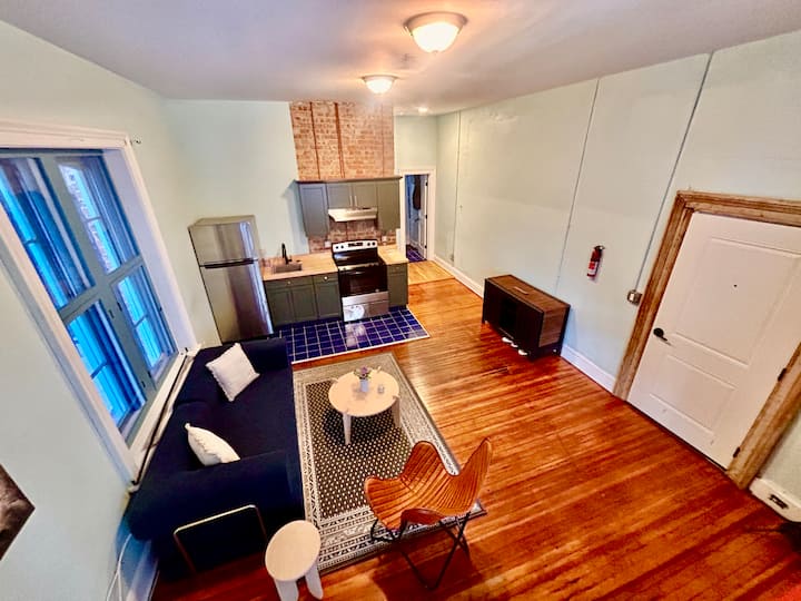 Sun-filled 1br | Mediterranean Farmhouse
Newburgh - Newburgh, NY