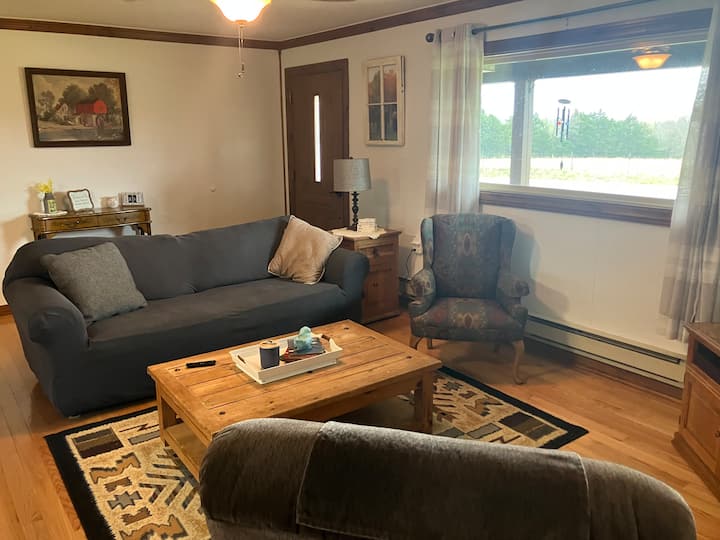 Whitetail Acres Farm Home! Gather, Stay, Celebrate - Marshfield, MO