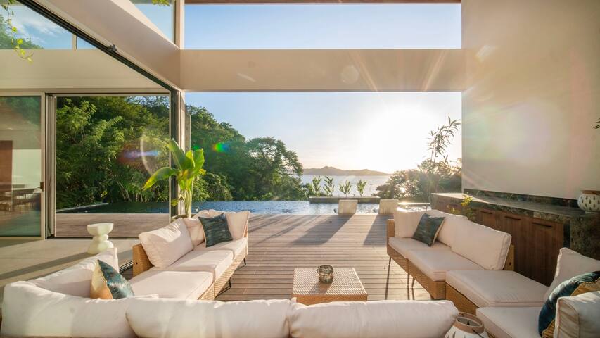Villa Infinita – Endless Views, Pure Luxury Living