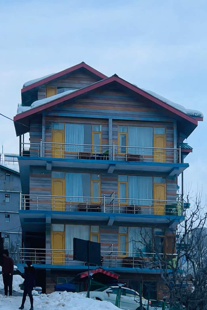 6 Rooms Cottage With Mountain And River View - Manali
