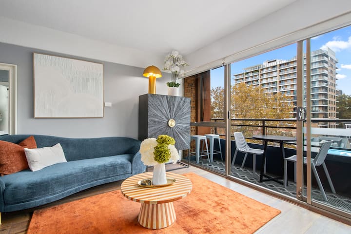 Light Filled Apartment W Balcony, Pool & Parking - 北雪梨