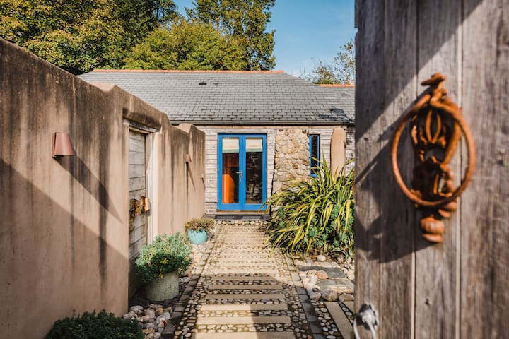 Nook Luxury Suite One Bedroom Barn - Gorran Haven