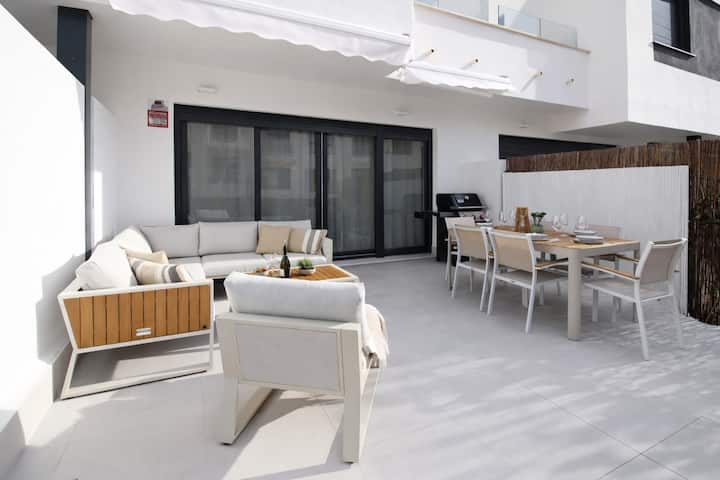 Luxury 3-bedroom Townhouse Rental Walking Distance - La Cala de Mijas