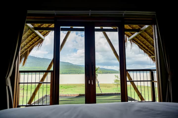 V6  Bamboo Duplex Suite - Pak Thong Chai District