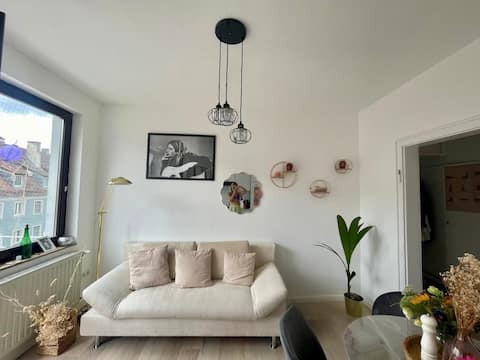 Top Airbnb: Centrally located | Right on the Main Bridge in Würzburg