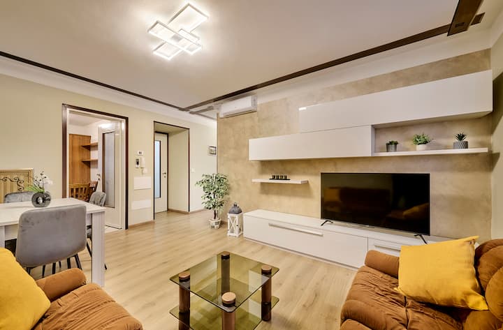 Appartamento Con Balcone E Vista Lago A Varenna - San Siro