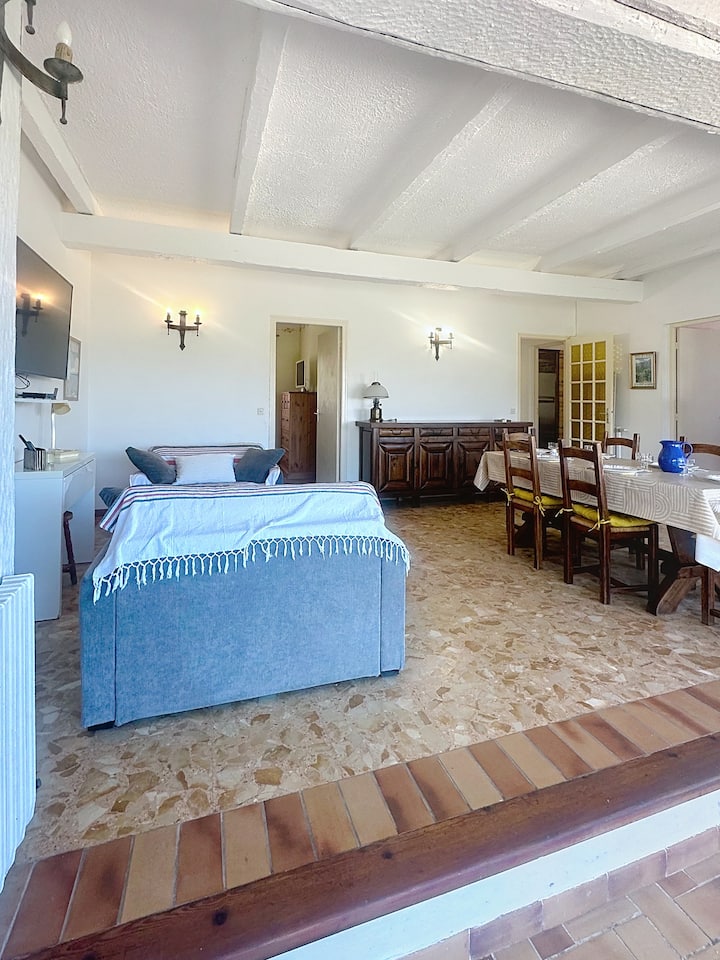 T3 Situé Au Rdc D'une Villa Avec Jardin Et Piscine - Calvi