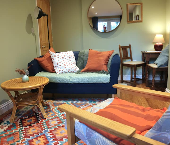 Stylish Self-contained Space Opposite The Park - 셰필드