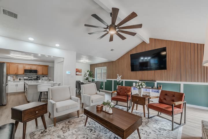 4br Luxury Retreat | 3ba + Hot Tub - Woodlands - The Woodlands, TX