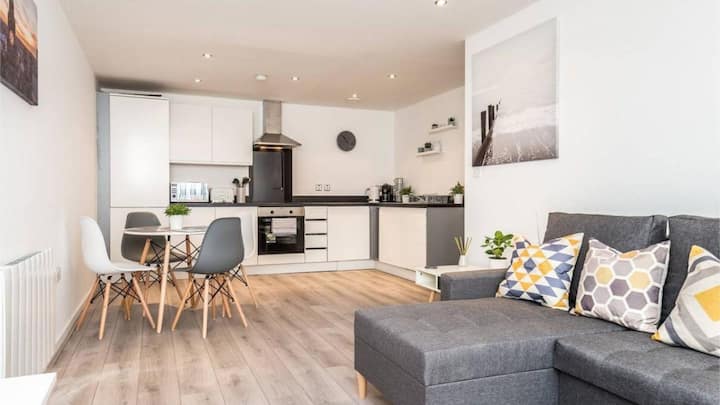 Modern 2br Near Liverpool One & Parking - Liverpool