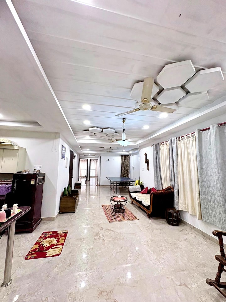 Premium 4bhk For Guests & Family Stays In Kakadeo - Kanpur