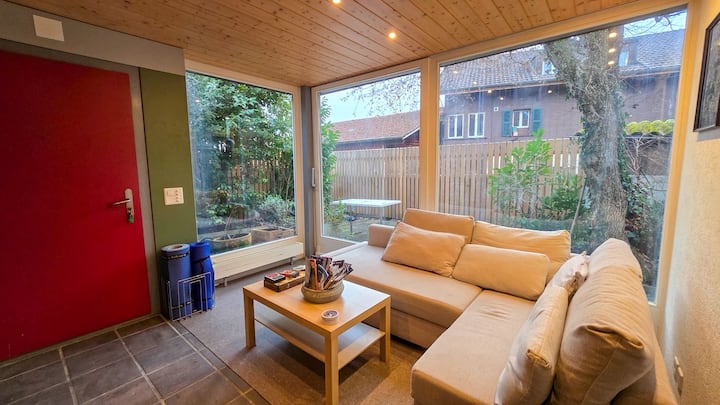 Traditional Home Near Train Station |Self Check-in - Interlaken