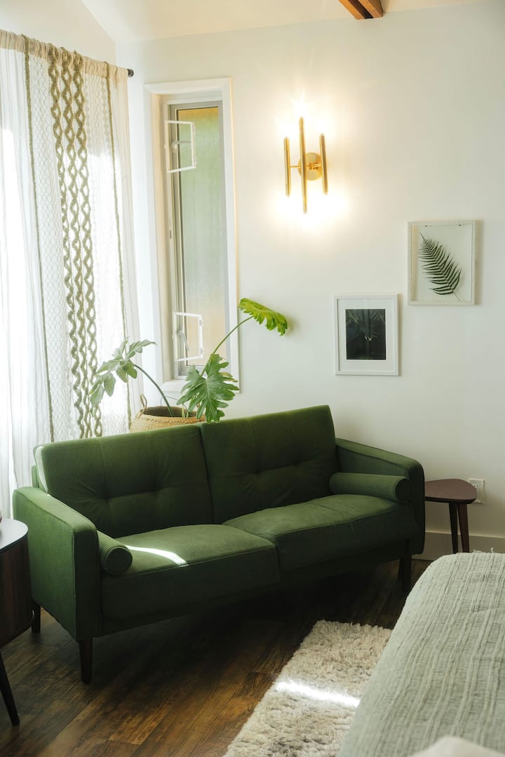 Sword Fern Suite - Tofino