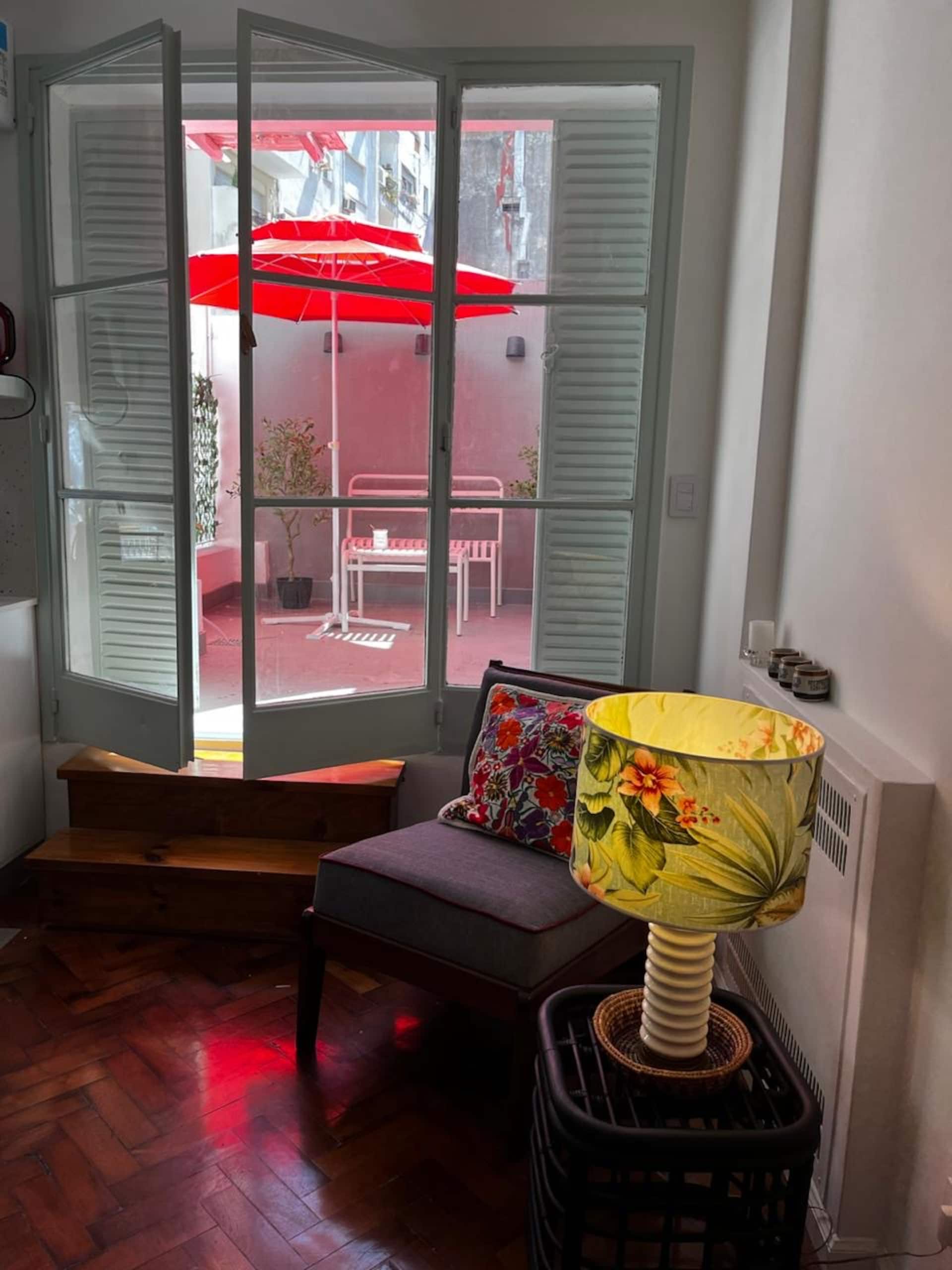 Monoambiente de 30 m² con patio en Recoleta