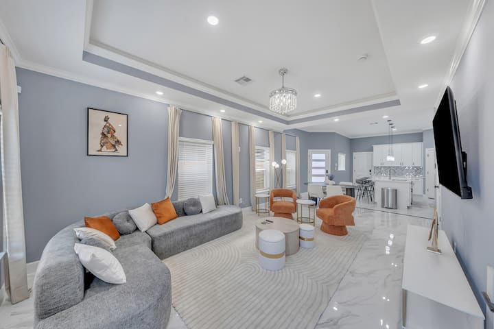 The Marble Luxe Retreat. Spacious. Near Med Center - Houston, TX