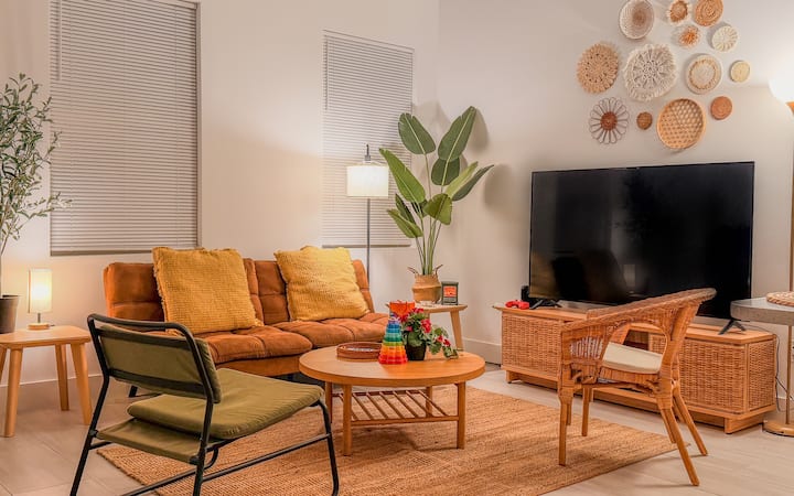 Cozy 4-bed Home In Palm Beach—backyard Grill - West Palm Beach, FL