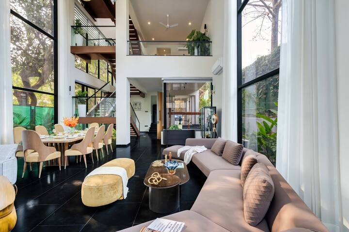 Living room image 2