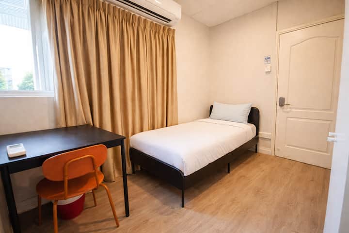 Cozy Single Room Near Nus & Mrt - Singapore