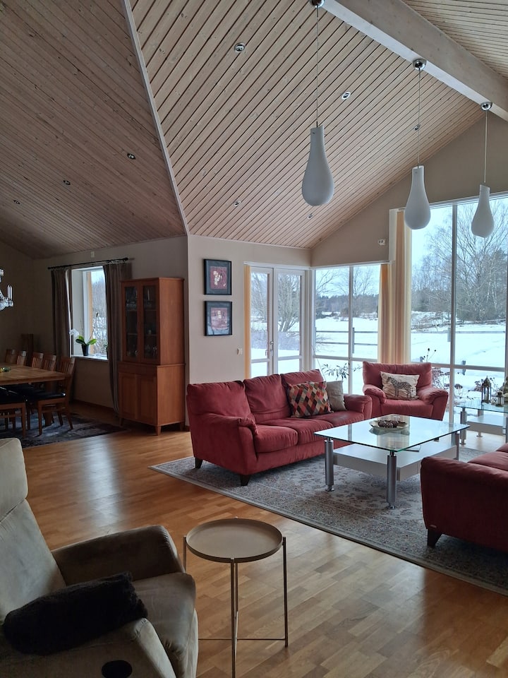 Paradis I Utkanten Av Strömsholm - Hallstahammar