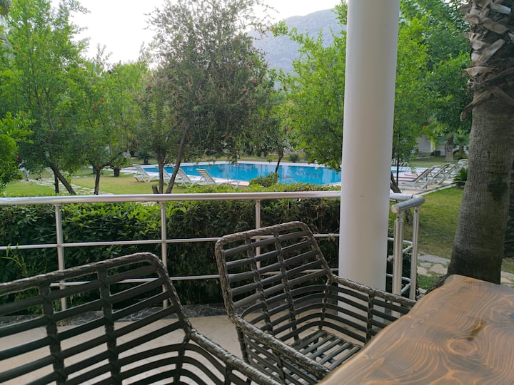 Doğa İçInde: Havuzlu Ve Doğa Manzaralı Villa - Kemer