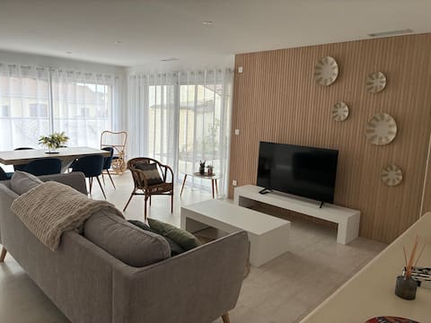 Popular Airbnb listing: Marine getaway, comfortable vacation home in Jard Sur Mer