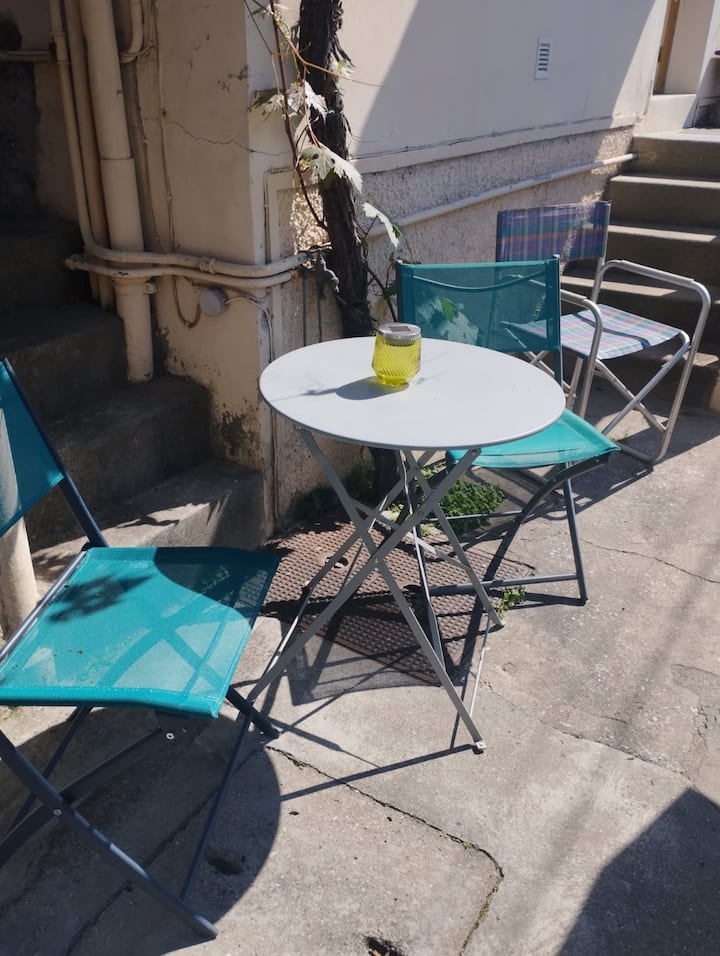 2 Pièces Climatisé Parking Proche Gare & Plages - Juan-les-Pins