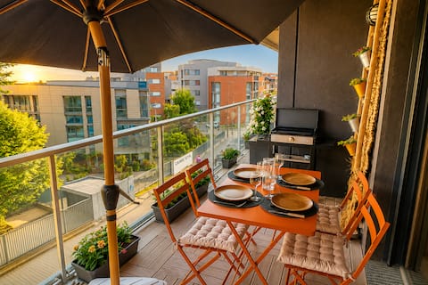 Popular Airbnb listing: Docks Vauban • Terrace • Private parking • Elevator in Le Havre