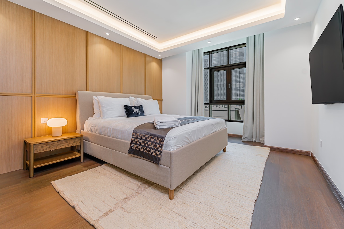 2 Bedroom Furnished Apartment with Burj Khalifa View · IV 2