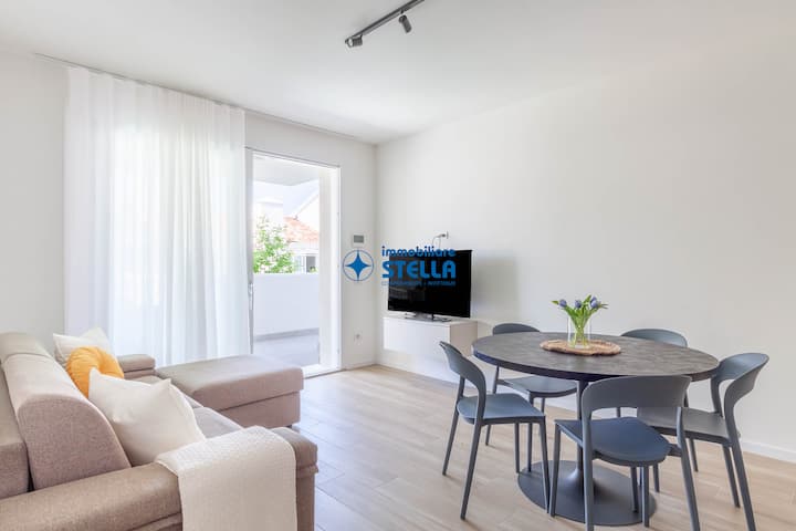 Residence Florinas / Modern Apartment + Pool/ - Eraclea Mare